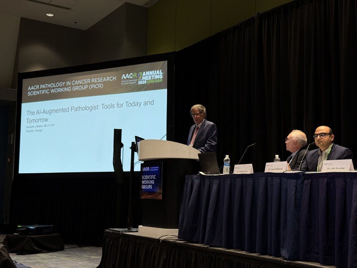 PeiLingChen_MD's tweet image. Amazing #AACR25 special evening Town Meeting "How AI Will Impact the Future of Pathology"! hosted by Dr. Massimo Loda. Featuring foundation models, agentic AI, benchmarking, multimodal data and drug development! @AI4Pathology, Jelle Wesseling, Kenneth Bloom & Jorge S. Reis-Filho
