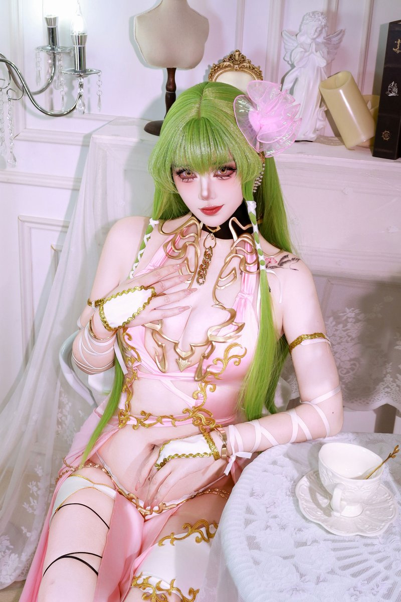 CosplayClans's tweet image. 🌹🌹
Code Geass: Lost Stories | C.C.😍
Beautiful C.C. Do you like it?
🔥 Cosplayer @羊大真

#CodeGeass #CC #codegeassCC #CodeGeassCCcosplay #CodeGeassLostStoriesCC