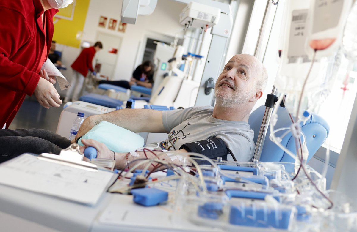 👉 Si quieres #donarsangre planifica tu donación para estos días. 

👉 Las donaciones disminuyen con festivos de por medio y es importante mantener las reservas en niveles óptimos para dar respuesta a toda la actividad quirúrgica y hospitalaria.

📱 c.madrid/donasangre