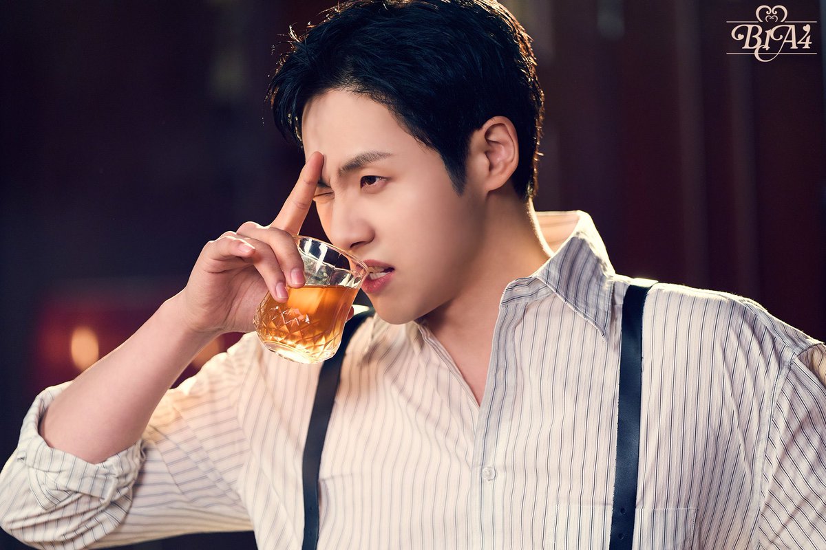 이야이씨.. <a href="/B1A4_CNU/">신우</a> 
사과주스의 축복.. 🍎🥃🥃💗