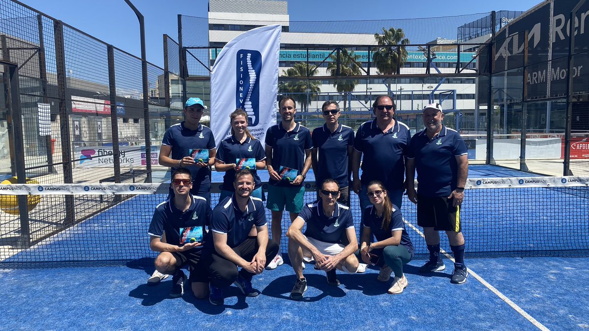 👋🏼 Este domingo en Granada tuvimos nuestro torneo de pádel 🎾 y pasamos un buen rato. Aunque seguramente quienes mejor se lo acabaron pasando fueron <a href="/JorgeRuizO8/">Jorge Ruiz Olmo</a> y <a href="/Polo_Fatima/">Fatima</a> que acabaron alzándose como campeones. 😎🏆
Así que si te lo perdiste… ⬇️
aepdgranada.es/jorge-ruiz-y-f…
