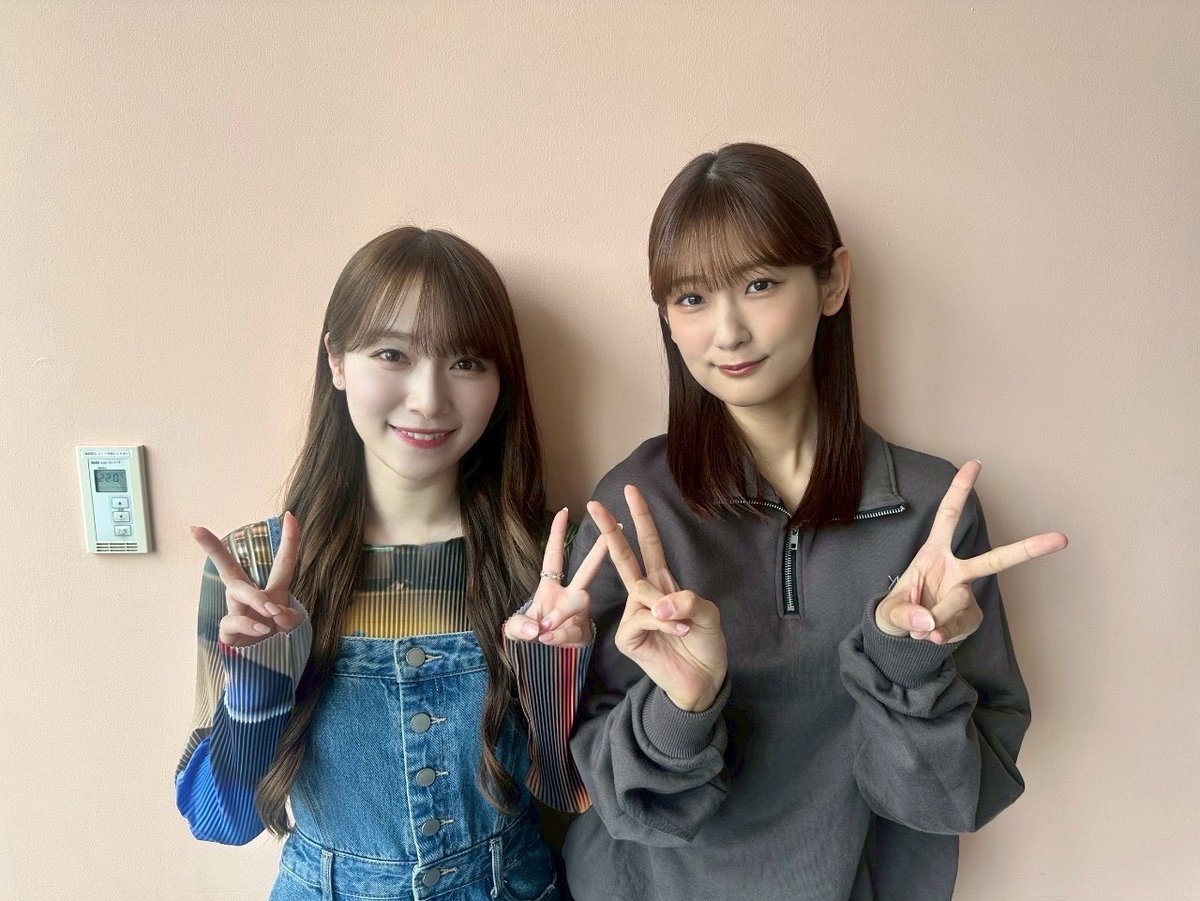 櫻坂46こちら有楽町星空放送局 (@kochihoshi) on Twitter photo \お聞きいただきありがとうございました📻/
本日の #櫻坂46こち星 は
#井上梨名 と #守屋麗奈 でお届けしました✨
「5th TOUR 2025“Addiction”」これからも楽しみですね🎉
✉️ホシオタも!
sakura@allnightnippon.com
radikoから無料で聴き直せます🔽
radiko.jp/share/?t=20250… \お聞きいただきありがとうございました📻/
本日の #櫻坂46こち星 は
#井上梨名 と #守屋麗奈 でお届けしました✨
「5th TOUR 2025“Addiction”」これからも楽しみですね🎉
✉️ホシオタも!
sakura@allnightnippon.com
radikoから無料で聴き直せます🔽
radiko.jp/share/?t=20250…
