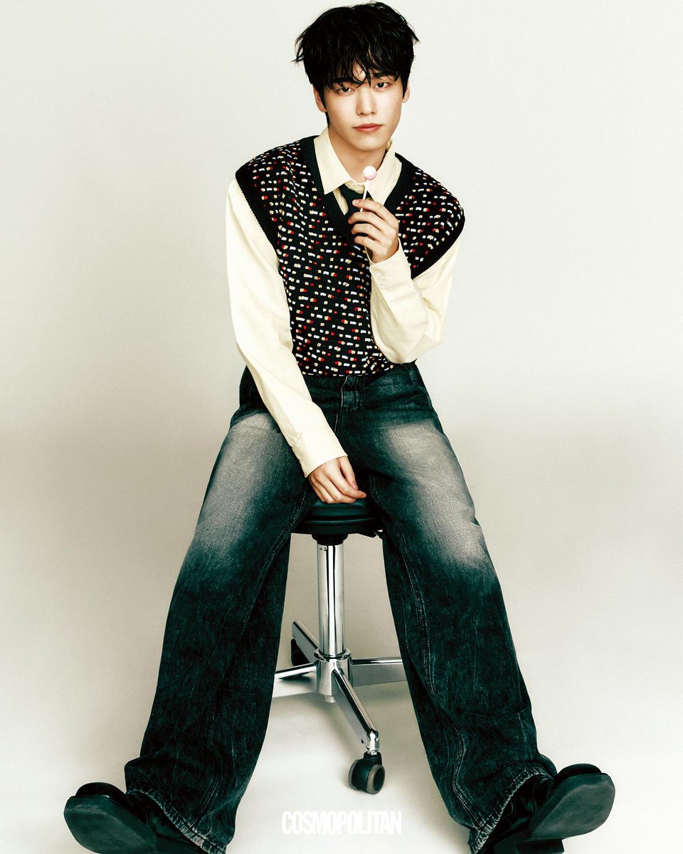 문승희님 (mseunghee) Instagram Update [2/2]

▶️ instagram.com/p/DI-4FC2pDp-/
<a href="/WM_ONOFF/">온앤오프 (ONF)</a> #온앤오프 #ONF
#와이엇 #WYATT #민균 #MINKYUN #유 #U