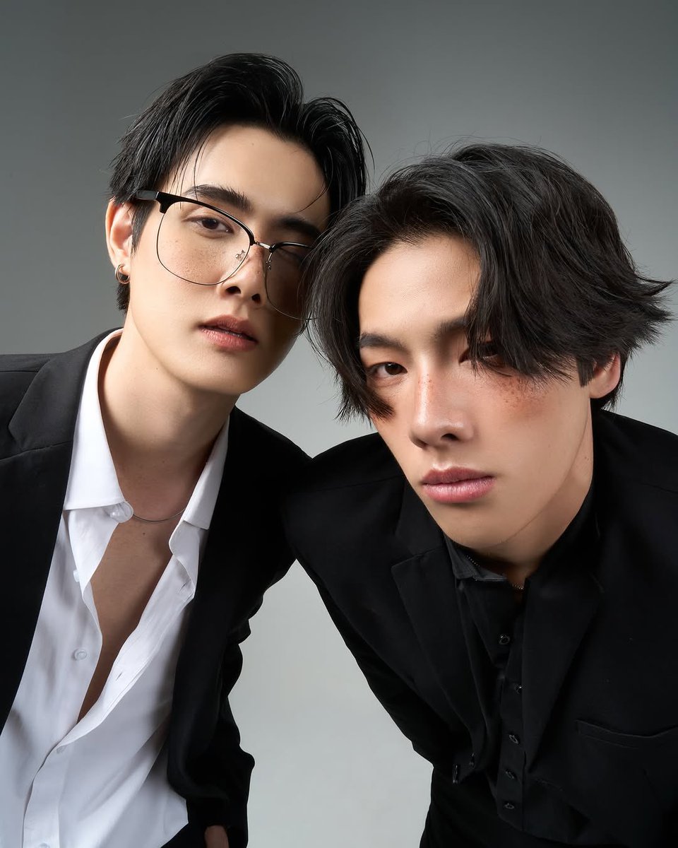 banktora_family's tweet photo. IG update: bank_tora
บอกได้คำเดียว wow มากกกกก🫶🔥🐯
📍HOLO+FACE Photography Studio หน้า ผม ชุด ครบจบในที่
เดียว ร้านอยู่ EMSPHERE ชั้น 1 นะค้าบ @holoface_studio.th
#HOLOFACE
#HOLOFACEThailand #EMSPHERE
#EMDISTRICT
#banktora #banktoranin
🔗 : https://t.co/HROHQtUoyv https://t.co/98tFWnofgi