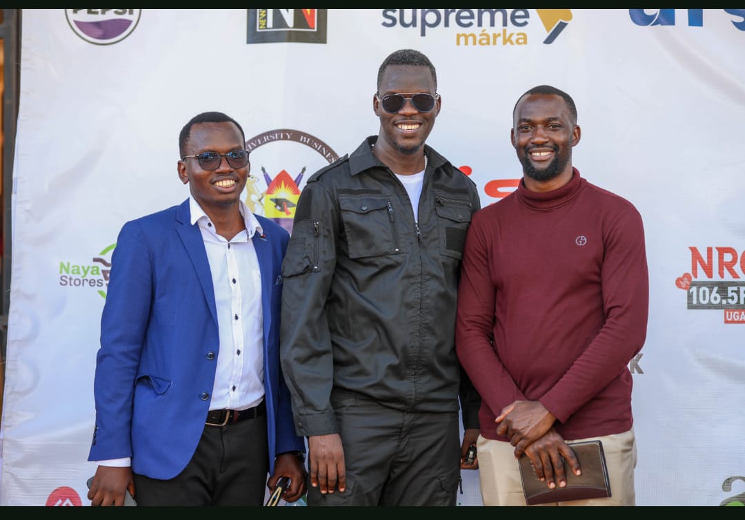 ChoudryDaniel's tweet image. Let&apos;s talk about SALES MANAGEMENT📌

As a Sales Manager, do you have strategies in place for driving revenue and growth?

In our course, you will be able to understand what it takes to get the best out of your sales team😎

#sales #salescareer #salescourse