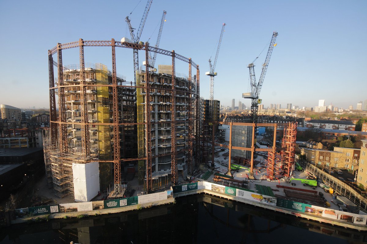 timelapsefilms's tweet image. Our time-lapse cameras are currently focused on Broadway East- a major construction project that’s steadily reshaping part of the city.
Our time-lapse work offers a simple but powerful way to see how a site changes day by day.
#ConstructionTimeLapse
#BuildProgress
#SiteMonitoring