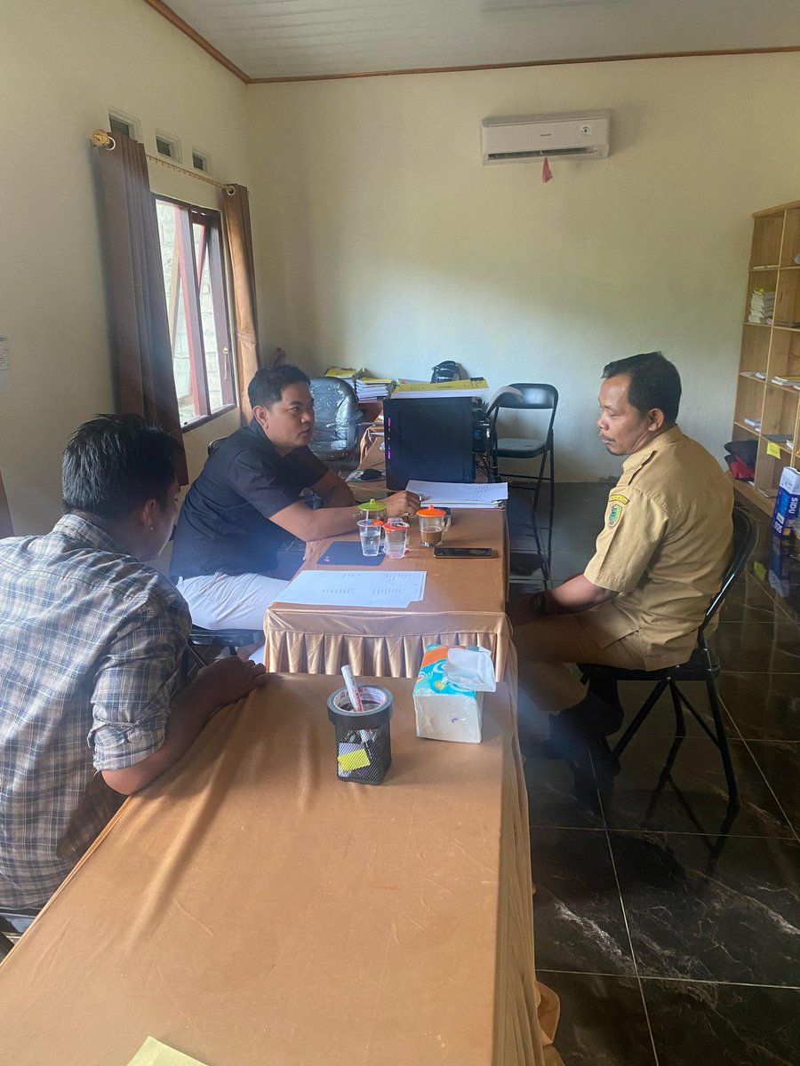 NailulJ's tweet photo. Pemdes dan TPP dalam pemutakhiran Indeks desa demi data yg valid

*#TPPBersamaMenteriDesa*

@prabowo
@YandriSusanto27
@ArizaPatria
@taufikmadjid71
@kemendespdt
@bpsdmkemendesa p https://t.co/OLFKuCt7ib