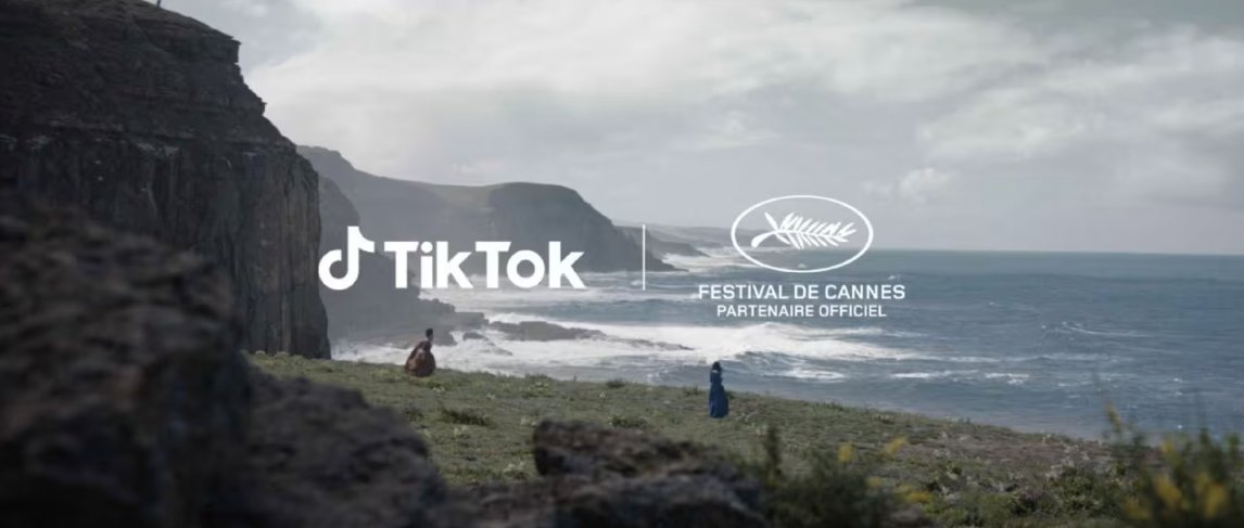 🎬 <a href="/tiktok/">TikTok</a> monte les marches du <a href="/Festival_Cannes/">Festival de Cannes</a> !

Nouvelle campagne, partenariat officiel... et une ambition : devenir le prescripteur culturel du 7ᵉ art 🌟

Silence, moteur, action ! 🎥e-marketing.fr/Thematique/inf…