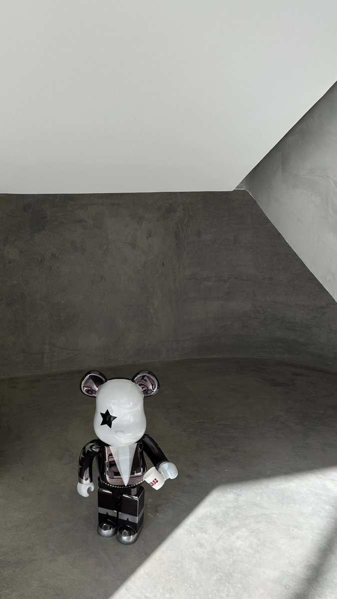 أحب تفاصيلك الحلوة وأولها عيونك 🤍'،