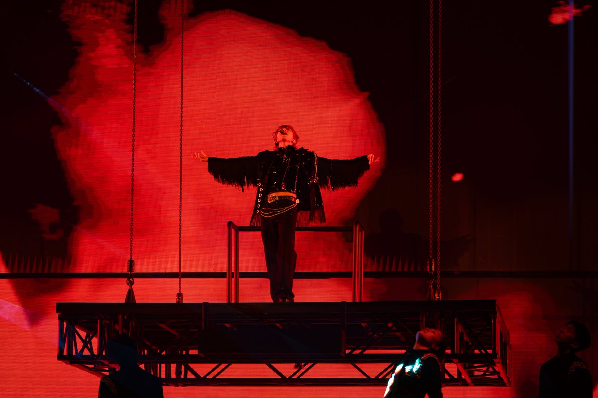 ✨ TEN ✨ แสดงศักยภาพเต็มสิบล์ 💜
⠀⠀
🕺 ผสานเรื่องราวและการแสดงสุดตื่นตะลึงในคอนเสิร์ตเดี่ยวเต็มรูปแบบครั้งแรก ❗
⠀⠀
𝟸𝟶𝟸𝟻 𝚃𝙴𝙽 𝙲𝙾𝙽𝙲𝙴𝚁𝚃 𝟷𝟶𝟶𝟷 𝙼𝙾𝚅𝙴𝙼𝙴𝙽𝚃 '𝚂𝚃𝚄𝙽𝙽𝙴𝚁' 𝙸𝙽 𝙱𝙰𝙽𝙶𝙺𝙾𝙺
⠀
🇹🇭 𝟸 รอบการแสดง :
⠀
⠀⠀𝟷𝟿 เมษายน 𝟸𝟶𝟸𝟻 (เสาร์) เวลา