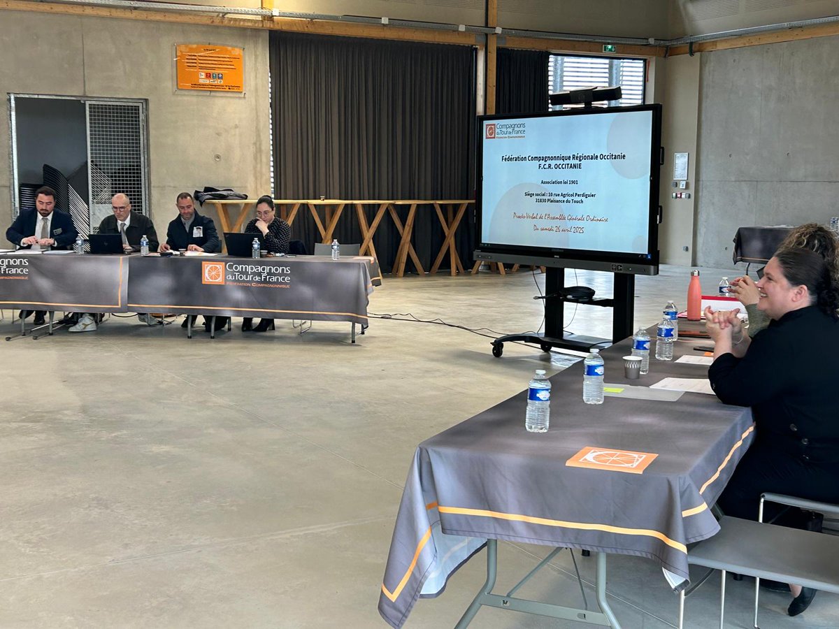 🏫 En direct de l’EcoCampus !
Ce samedi avait lieu l'Assemblée générale de la Fédération Compagnonnique Régionale Occitanie en présentiel et en visio. Toutes les résolutions ont été votées à l'unanimité.
Merci à tous les participants pour la richesse des échanges ! 👏
