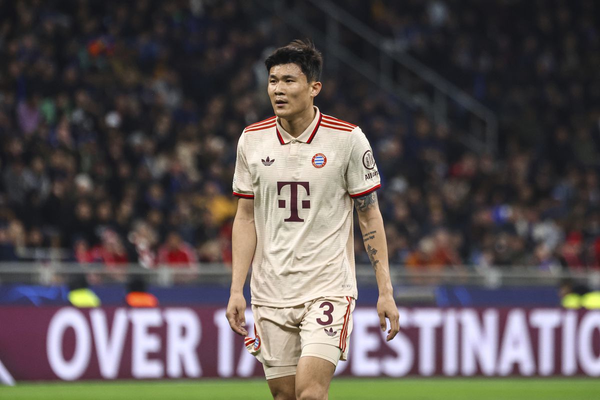 Kim Min-jae speaks out on his physical problems and performances this season: "The Achilles tendon problem is still there. But I'm gritting my teeth, closing my eyes and getting through it. Mistakes, injuries, or too many games – those are perhaps just excuses. I still have to