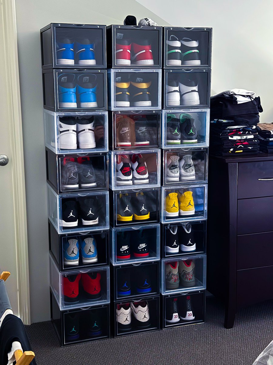 TwoSneakerLads's tweet photo. You’ve seen our sneaker room. Now check out our Jordan wall 🏀 https://t.co/xPHs6TSsTi