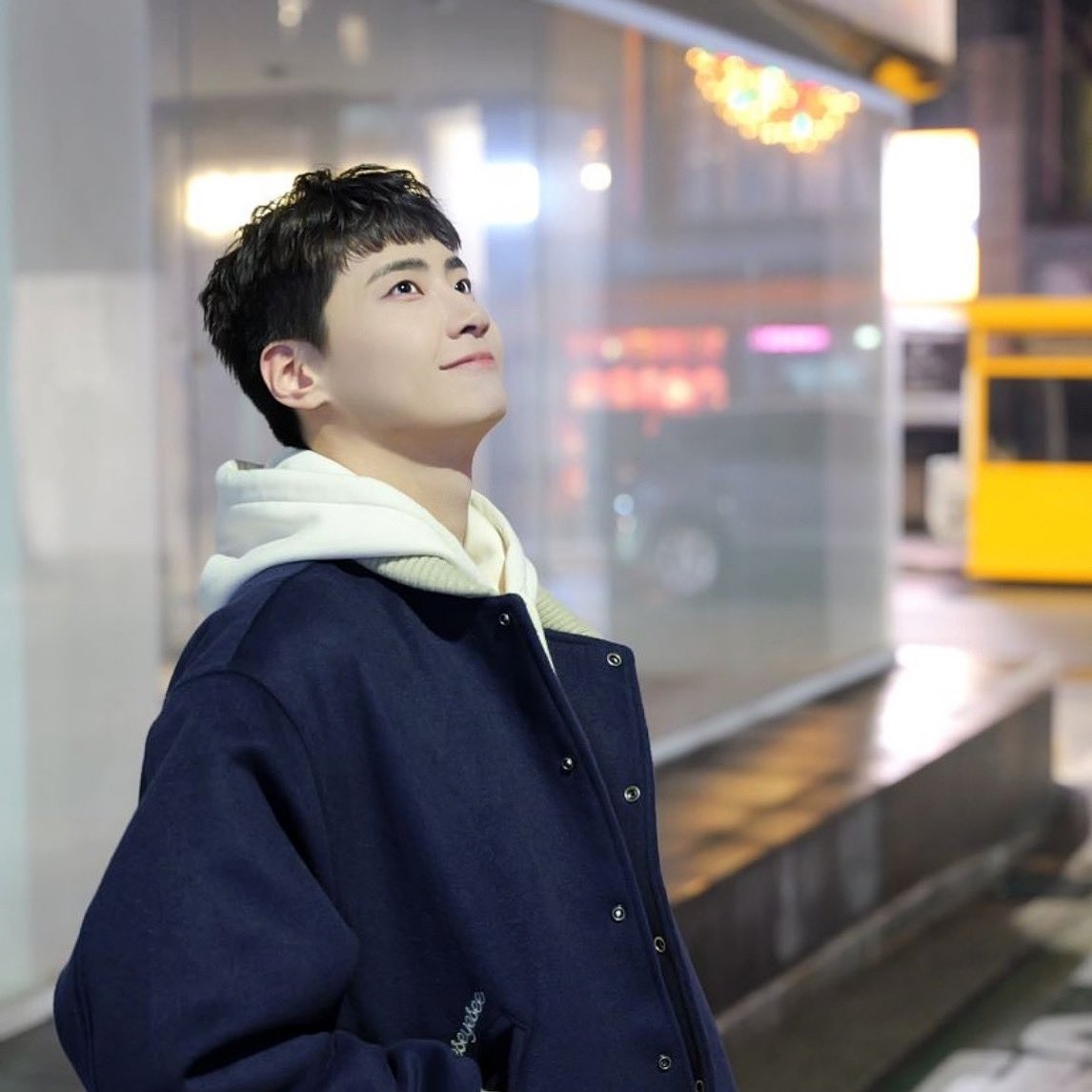22_label's tweet photo. LEE JIN HYUK 2025 JAPAN FANMEETINGの開催が決定されました。
日程:2025.06.01(日)
場所:新宿村LIVE
時間:13時・18時
チケット購入先など詳しい内容は5月2日にお知らせする予定です。

#LEEJINHYUK #イジニョク #이진혁 @Bill_LJH https://t.co/KI4X68IY1V