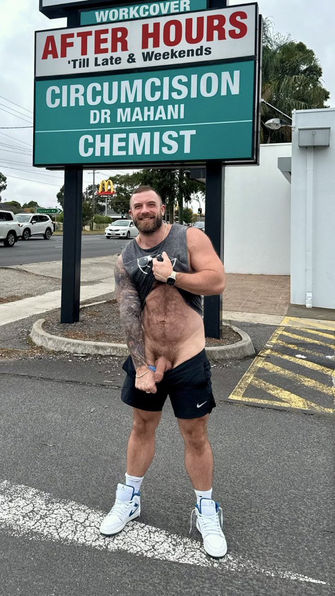 PaulJansson3's tweet photo. Showing up at the circ clinic you gotta make sure taking before and after pics! In a few moments that foreskin will be removed and handled like biological waste! 😈✋✂️
#circumcision #circumsexual #teamcut https://t.co/hE8GuXLGY1