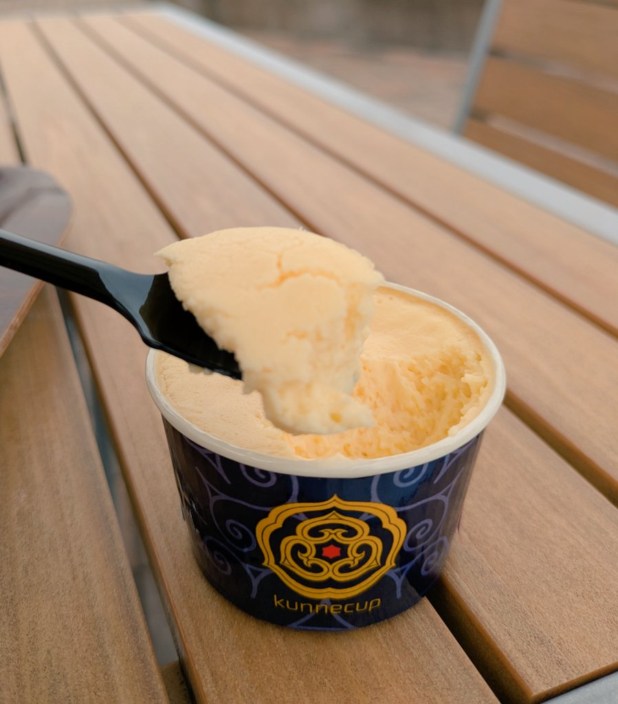 Rydeen373's tweet photo. も〜ぜんぶケラン😋
バンズによもぎが入ってて感激✨️チーズケーキも隣の白い恋人ソフトクリーム🍦もケラン🤤ヒンナ🙏☺
第一回目お土産発送完了！！
#アイヌ語 #ななかまど #白老和牛ハンバーガー #CAFERIMSE https://t.co/dyLmHNQre9