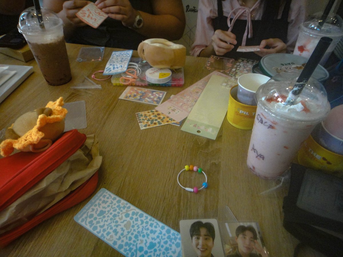 sixylia's tweet image. 