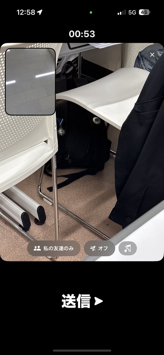 adochanl0v's tweet photo. 今大学で授業中なんだけど、斜め前にどう考えても昨日の余韻抜けてない人いるw w w w w w w w バラのピアスもついてるよかわいいw w w w w w w w語りたすぎるﾅ https://t.co/yaVj0LEh40