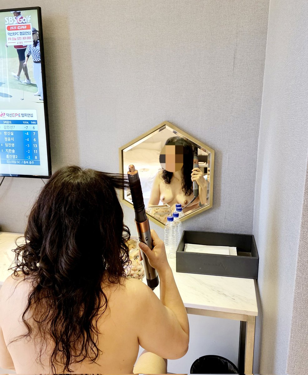 모든 일정이 끝나고 이제 집으로 갈 준비하는 와이프^^
넘 즐거웠던 하루밤^^