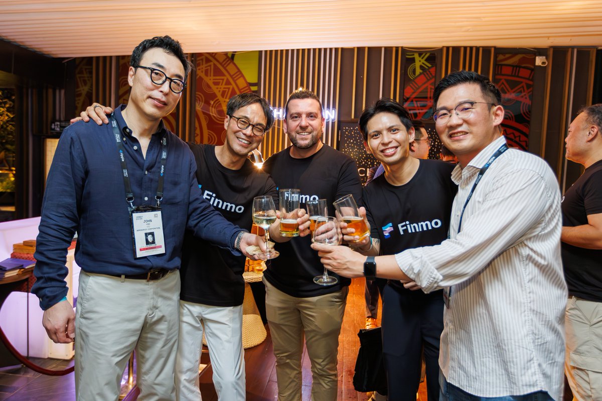 Finmo_net's tweet photo. Finmo showed up strong at #Money2020Asia 2025! 🚀

From new partnerships (iPiD 🤝 Veem), podcast spotlights 🎙️, and leadership wins ⭐ to our C-Suite Sundowner 🍸—the energy was electric.

Thank you, Bangkok! We’re just getting started. 🌍✨

#Finmo #TreasuryManagement https://t.co/xiDDb4lxOg