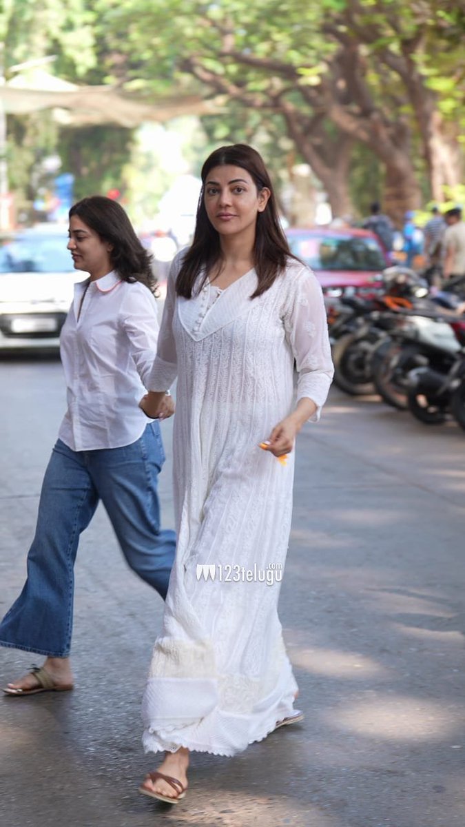 KarthickS_31's tweet photo. My focus on my sweet heart #MrsBeautiful @AggNisha 🥰
Second focus to my Sweetie #MrsPerfect @MsKajalAggarwal 🤩
#KajalAggarwal #NishaAggarwal https://t.co/aZJeilAGO7