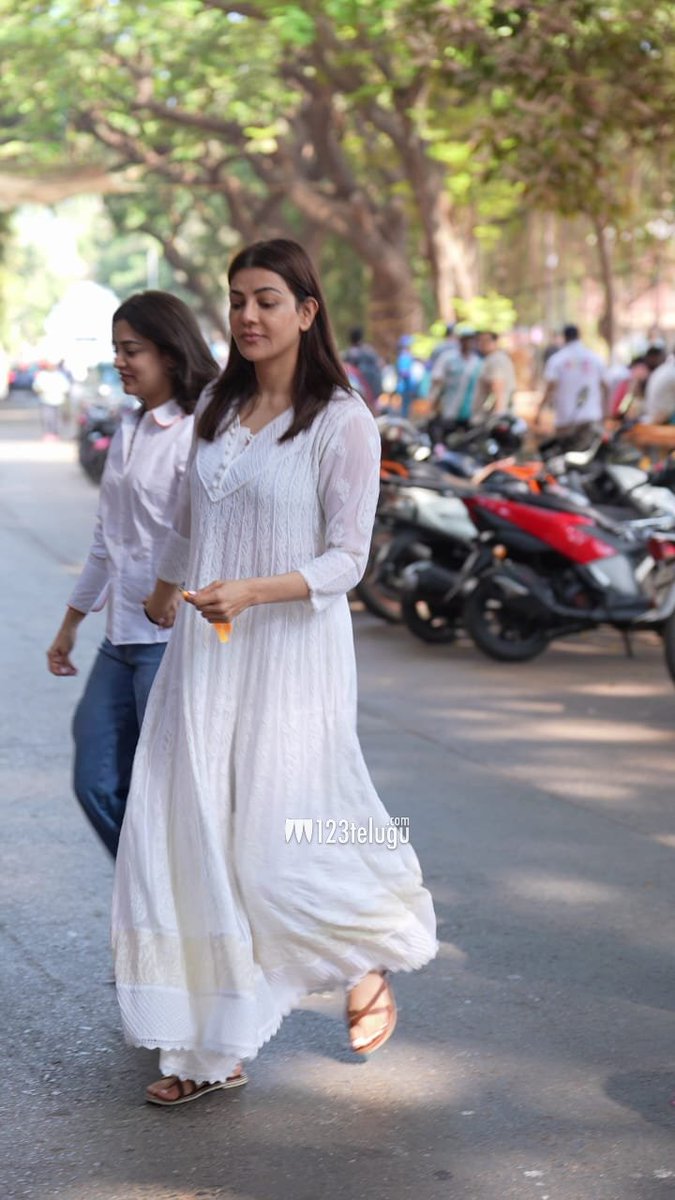 KarthickS_31's tweet photo. My focus on my sweet heart #MrsBeautiful @AggNisha 🥰
Second focus to my Sweetie #MrsPerfect @MsKajalAggarwal 🤩
#KajalAggarwal #NishaAggarwal https://t.co/aZJeilAGO7