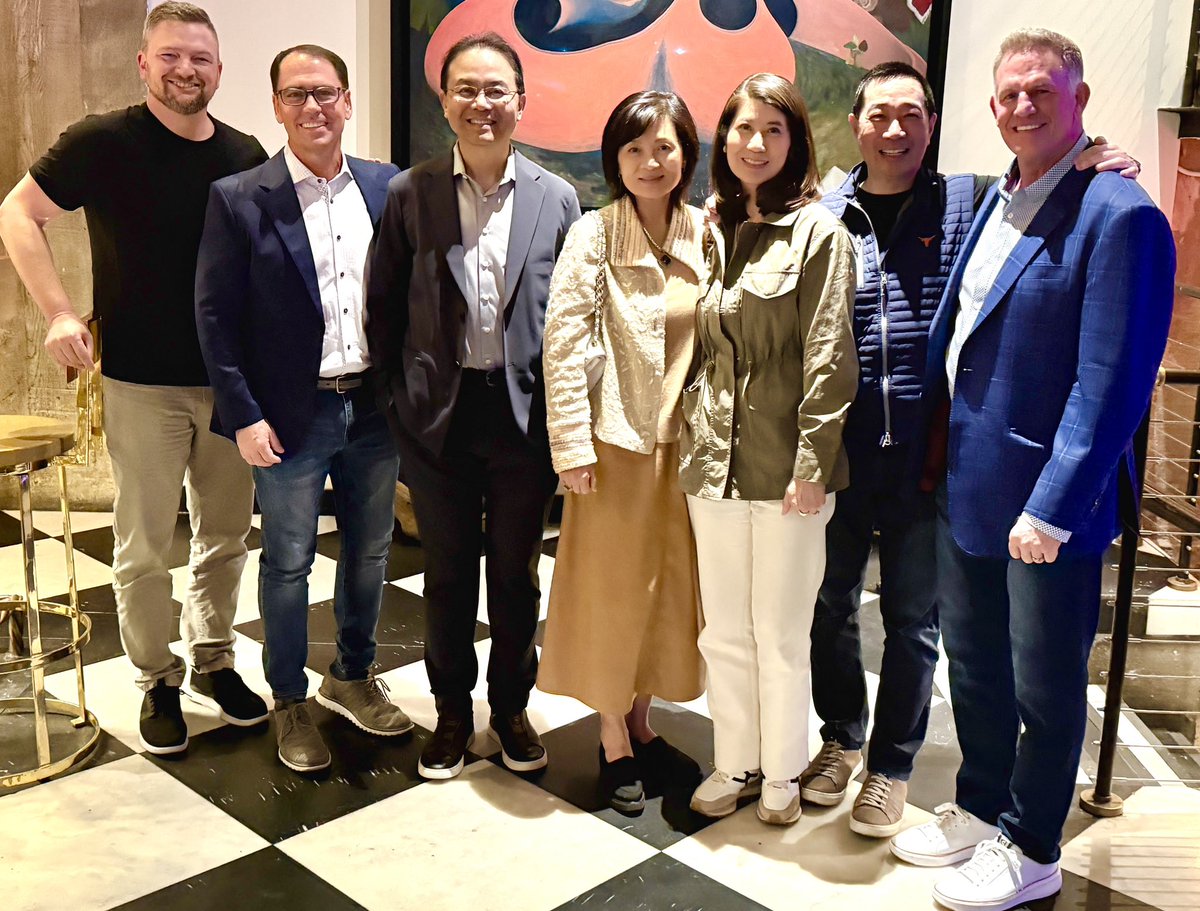 The ASCRS (American society of cataract and refractive surgery) meeting 2025 is the largest meeting in the US for eye surgeons to share and learn the latest technologies and techniques for vision correction surgery such as cataract and premium lens replacement surgery and LASIK.