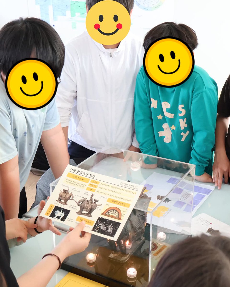 jejumuseum's tweet image. 찾아가는 박물관 교육프로그램
#오멍가멍박물관

&amp;lt;오멍가멍 박물관&amp;gt; 프로그램은 신청 학교로 방문하여 진행하는 교육프로그램입니다.

프로그램에 대한 자세한 내용은 박물관 누리집에서 확인하실 수 있습니다.

#국립제주박물관 #박물관교육 #교육프로그램 #오멍가멍박물관 #교과서속문화유산