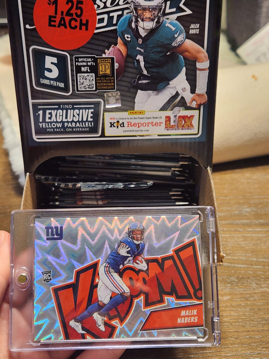 packfan23cards's tweet image. Is this even normal @CardPurchaser Malik Nabers Kaboom Out of a $1.25 Pack?!