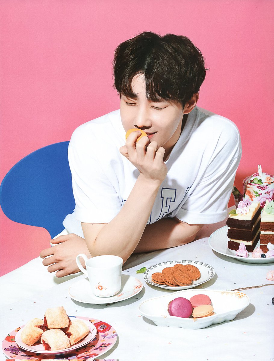 infiniteheart_'s tweet photo. 내 생에 가장 커다란 선물 성규야
너로써 이 봄은 완성 돼
생일축하해 사랑해 https://t.co/wEFlRCaan4