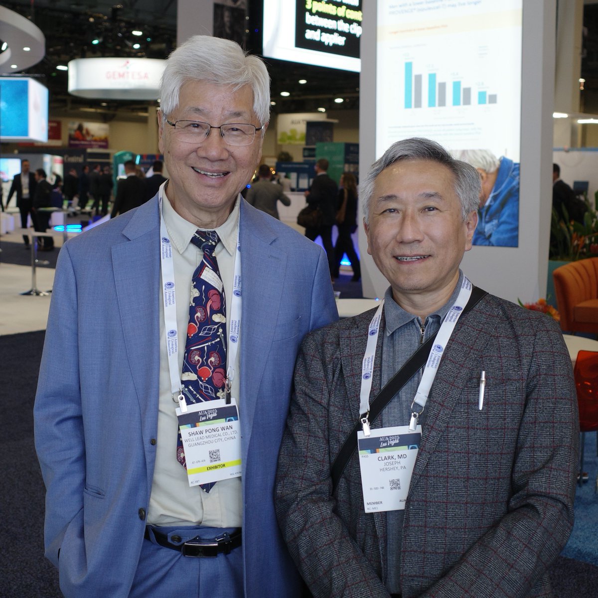 At #AUA25 I was fortunate to again meet Dr. Shaw Wan, inventor of the ClearPetra access sheath (met him last year at #AUA24).  He shared his insights and gave advice how to bring an idea for an invention to market, and how he came up with the name "ClearPetra"