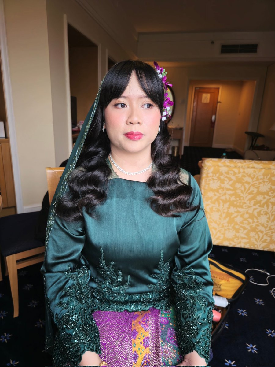 EmmaMohd_'s tweet photo. Hairstyling NIKAH SANDING @kepokkepok_beauty 
Penampilan rambut lebih bergaya dengan gaya rambut Kepok Kepok 
#kepokkepokbeauty 
#hairdosanding
#hairdobertunang
#hairdoreception
#hairstylingbertunang
#fingerwaves 
#hairbun
#sanggulpengantin 
#hairstylistkl 
#hairstylistselangorkl https://t.co/pp2l4y5UiQ