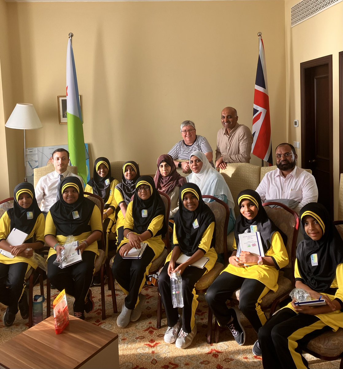 At English Language Week in #Djibouti 🇩🇯, Barakah School pupils visit the🇬🇧British Embassy to watch #HarryPotter🧙‍♀️

🇫🇷

Lors de la Semaine de la langue anglaise à Djibouti, les élèves de <a href="/baraka_charity/">Baraka Charity asbl</a> visitent l'ambassade🇬🇧pour regarder Harry Potter🪄

🇬🇧&amp;🇩🇯#ShrinkTheDistance