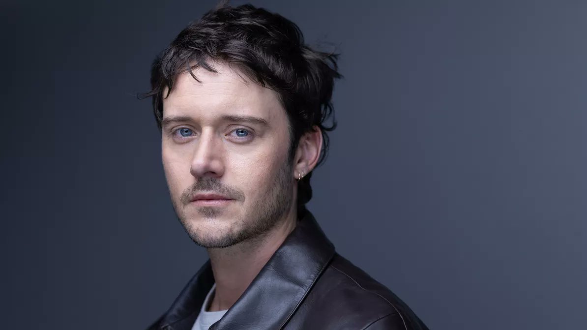 Olivier Delcroix (@delcroixx) on Twitter photo #Outlander, #TheWalk, #Culte, #SASRogueHeroes... #CésarDomboy se raconte en quatre rôles à #Canneséries tvmag.lefigaro.fr/programme-tv/s… via <a href="/TVMAG/">TV Magazine</a> #Outlander, #TheWalk, #Culte, #SASRogueHeroes... #CésarDomboy se raconte en quatre rôles à #Canneséries tvmag.lefigaro.fr/programme-tv/s… via <a href="/TVMAG/">TV Magazine</a>