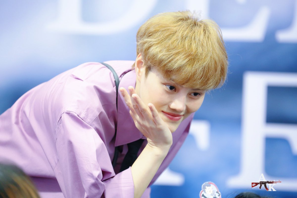 พี่ทรายคือบุคคลที่เจอทีไรก็ยังน่ารักเสมอเลย💕✨ <a href="/shimpanzyne/">shimpanzyne</a> ปล.ชอบโมเม้นตอนพี่ทรายเล่นกับน้อนบิวมากก ขอบคุณที่เอ็นดูน้อนบิวของพวกเรานะคะ

ขออนุญาตถ่ายรูปมาฝากนะคะ🙏🏻