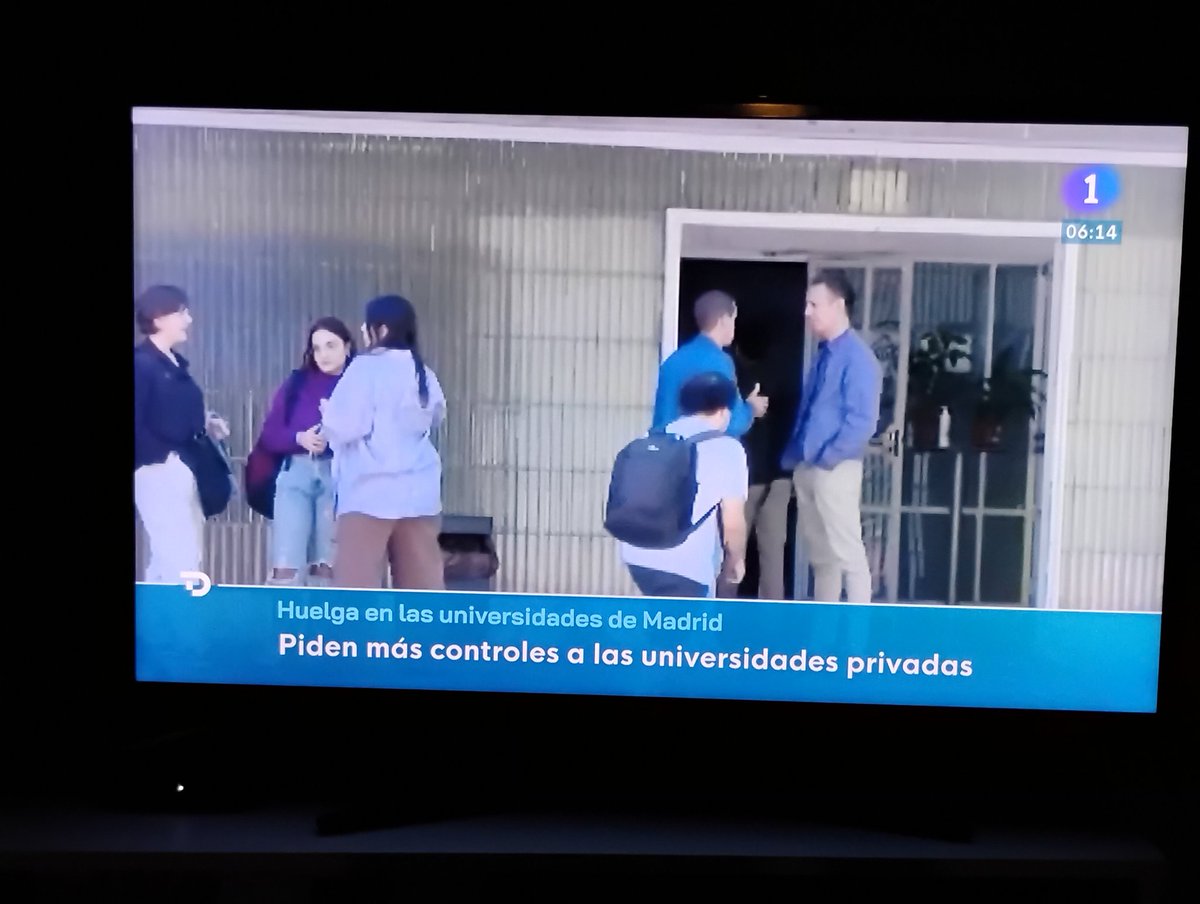 HOY ES EL DÍA!! La universidad pública madrileña, de HUELGA EL #28A. GRACIAS, <a href="/rtvenoticias/">RTVE Noticias</a>
#Salvemoslapublica
#lapublicasedefiende
#defiendelaUCM
#ALasCallesPorLaPública <a href="/EVicianaDuro/">Emilio Viciana</a>, <a href="/joaquingoyache/">Joaquingoyache</a>, <a href="/DianaMorantR/">Diana Morant</a>, <a href="/Pilar_Alegria/">Pilar Alegría</a> <a href="/MADRID/">Ayuntamiento Madrid</a>