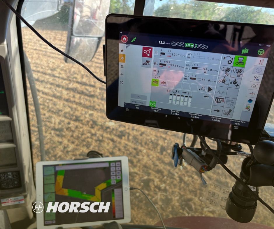 HORSCH_France's tweet photo. #demo Maestro 6 AX au semis de #maïs en Vendée secteur en démo
🌽 #ensilage sur des terres préparées et #modulation de dose
conditions de #sols #heterogenes ▶️ #Autoforce assure regularite profondeur de semis grâce à régulation automatique de la pression sur l'élément semeur https://t.co/ziWH9eXRjO
