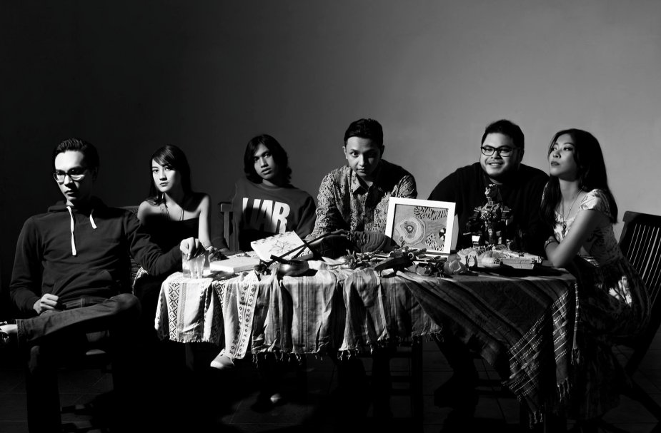 IndoPopBase's tweet image. 10 years ago today, Barasuara released ‘Taifun.’