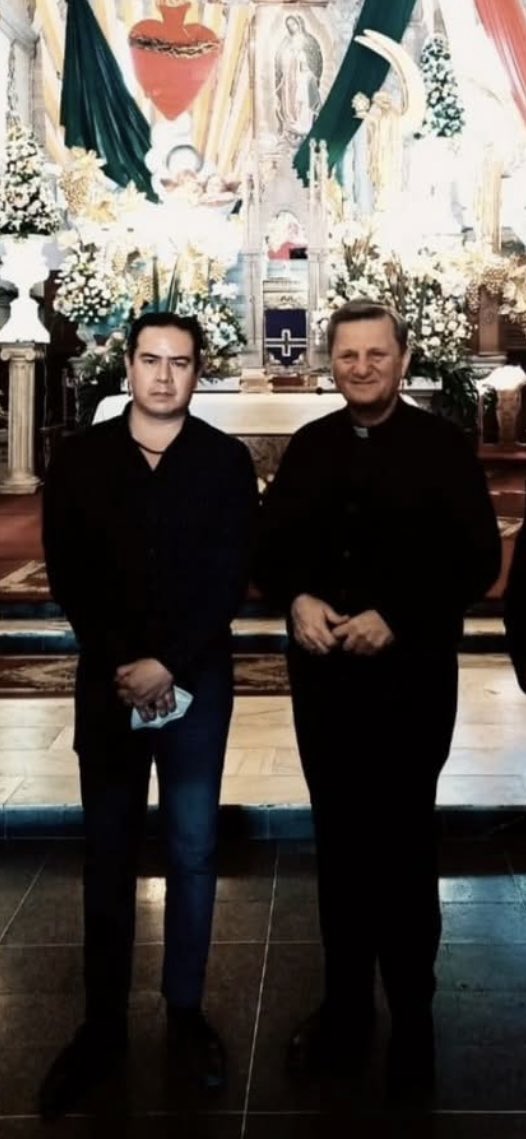 vlitzertron's tweet photo. Otra figura que estará presente en el “Cónclave “, es el Cardenal Mario Grech, Prosecretario general del Sínodo de los Obispos, a quien tuve el honor de mostrarle nuestra riqueza cultural y patrimonio artístico religioso en Durango. https://t.co/8fZaKEpuIO