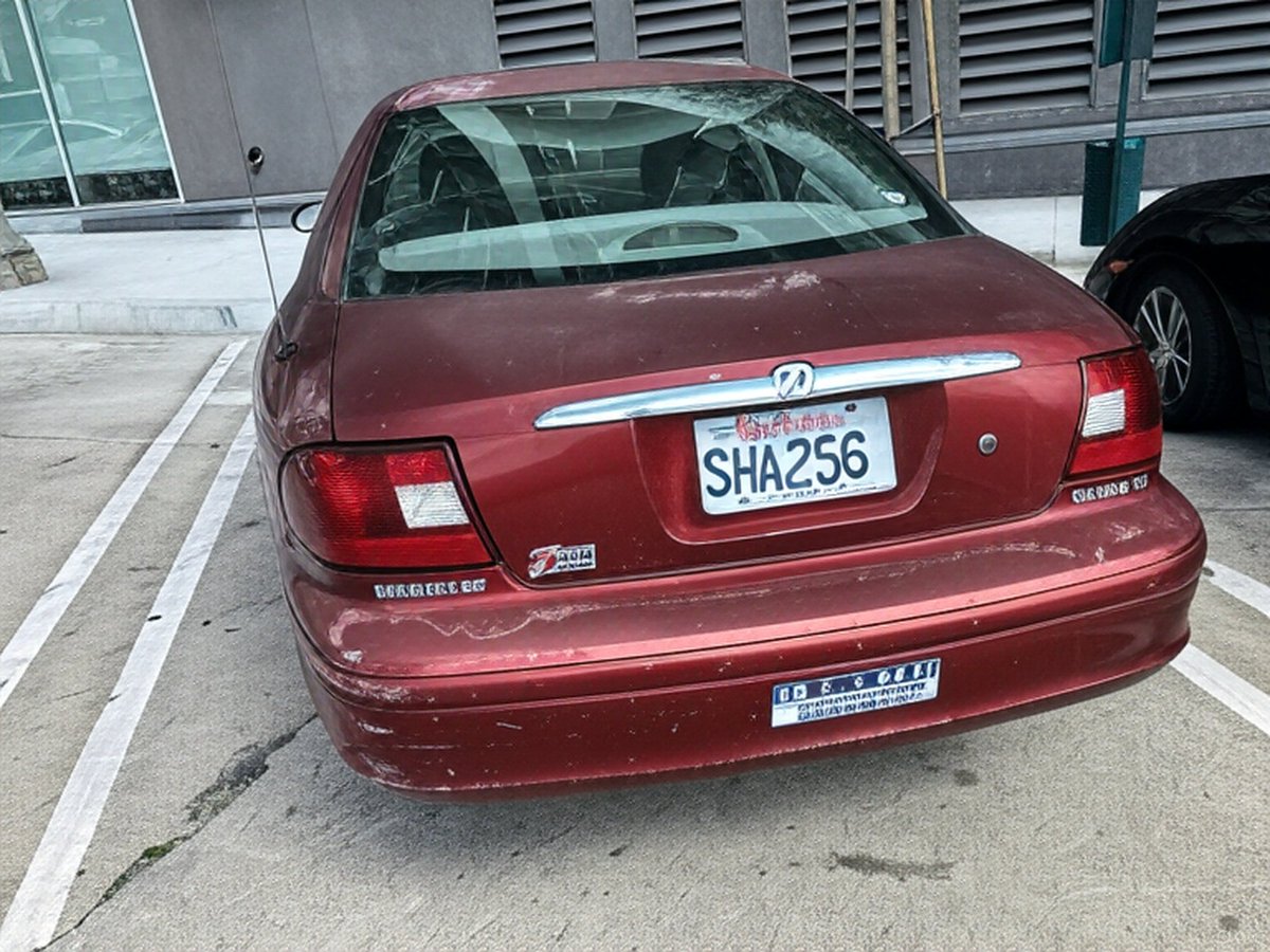 kingpriyom's tweet image. another one... they have been driving this car for over 15 years... guess how many #bitcoin they have? 🤔