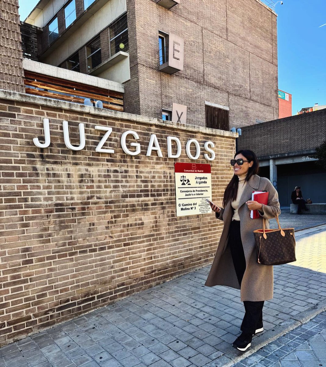 De buena mañana! 🙌👩🏻‍⚖️⚖️🔒