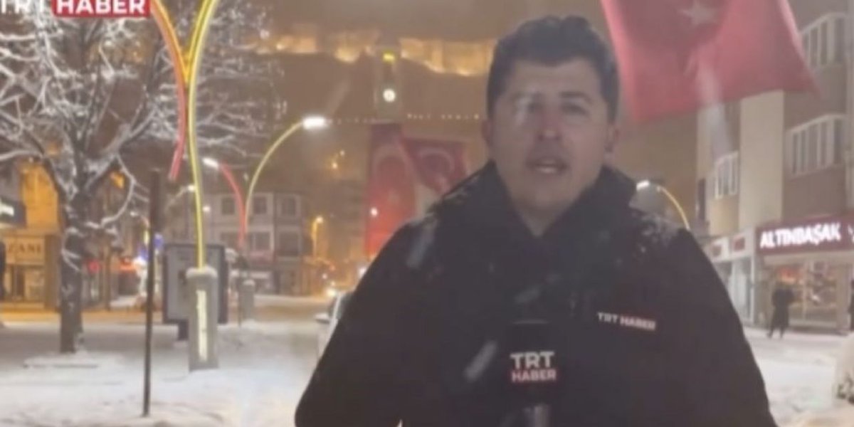 TRT muhabiri suikast çağrısı yaptı.

👉 CHP suç duyurusunda bulunacak 

kisadalga.net/haber/gundem/t…