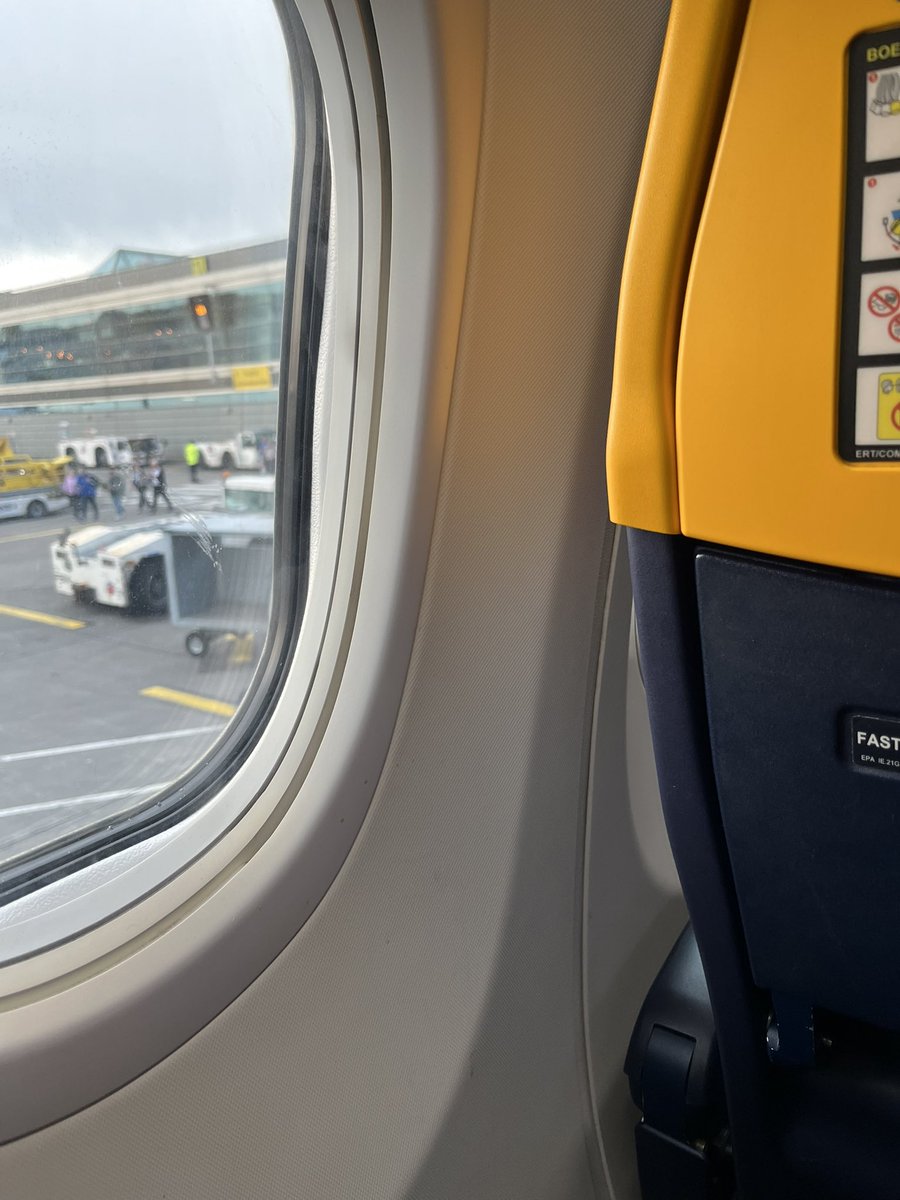 Final home game of the season 💛💙 #lufc #mot #alaw