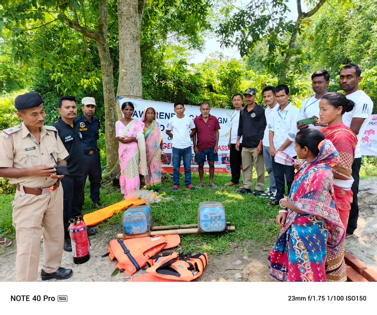 sdma_assam's tweet image. DDMA Biswanath and F&amp;amp;ES Gohpur conducted a Flood Preparedness Awareness Program in flood-prone villages of Halem Revenue Circle. CQRT Halem shared insights to strengthen community resilience. A similar drive was earlier held in Gohpur.

#FloodPreparedness #CommunityAwareness