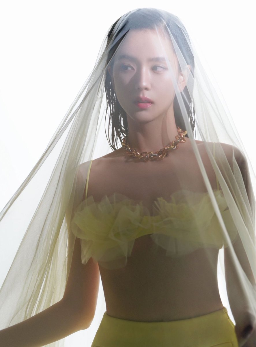 JISOO THE WOMAN THAT YOU ARE