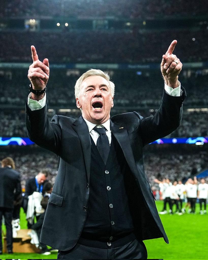 𝗕𝗥𝗘𝗔𝗞𝗜𝗡𝗚: Carlo Ancelotti has now informed people in Real Madrid's dressing room that he has decided to LEAVE.  <a href="/umwezifm/">UMWEZI 95.3 FM</a>