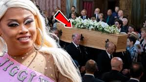 Jiggly Caliente Shocking Death: RuPaul's Drag Race and Pose star ...jiggly caliente death update link fily.site/BsMyp
#usawithyemen