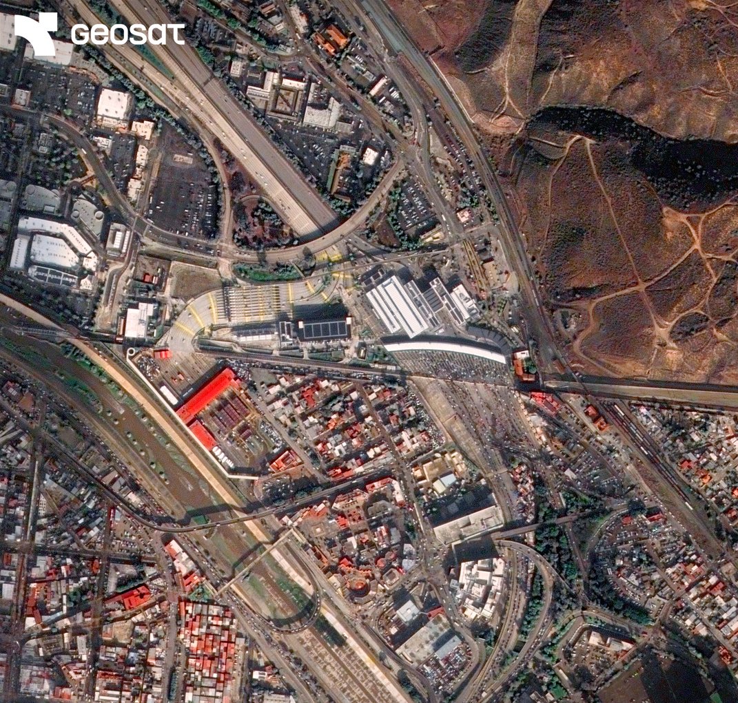 geosat_sat's tweet image. Understanding border dynamics requires perspective.
With very high-resolution satellite imagery, GEOSAT supports quasi real-time monitoring and analysis across critical areas.
Our data can contribute to informed decision-making in security and infrastructure.
#Security