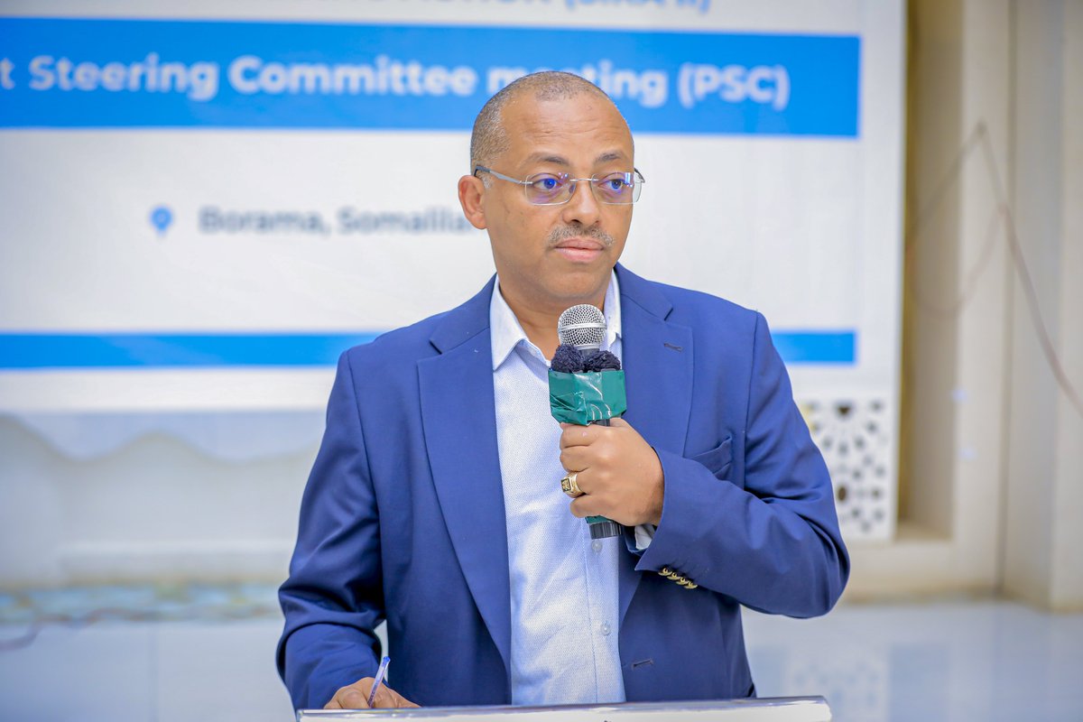 #Somaliland's Minister of MoLRD chaired the SIRA II Programme Steering Committee meeting in Borama. <a href="/FAOSomalia/">FAO in Somalia</a>, <a href="/SwissEmbassyKE/">Embassy of Switzerland in Nairobi</a>, fodder cooperatives and the local authority participated to review progress and sustainability plans.  #SustainableLivestock