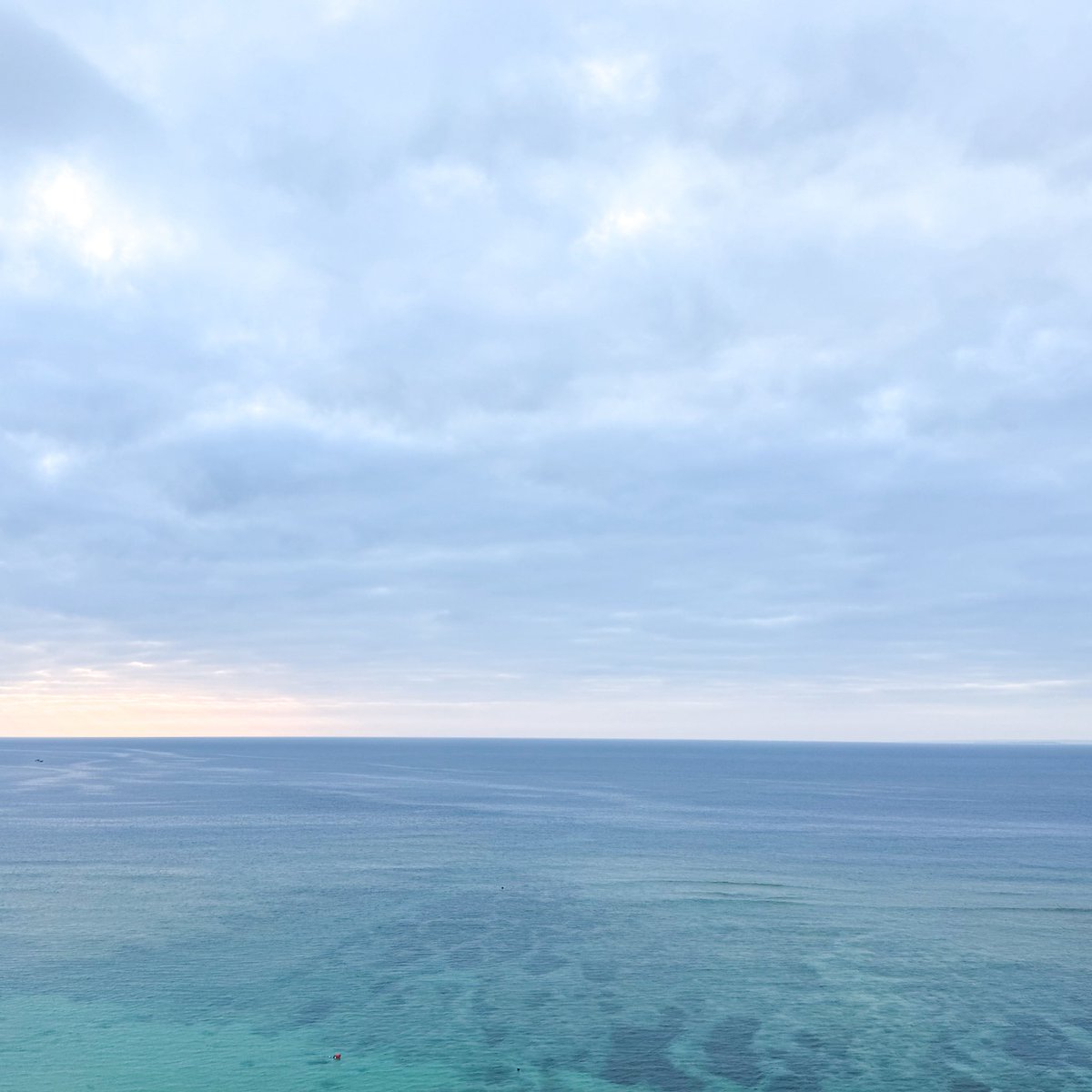 class_bm's tweet image. in  沖縄♪♪

・
・
・
海キレイでしたね！

それに暑かった🥵

また行きたい〜